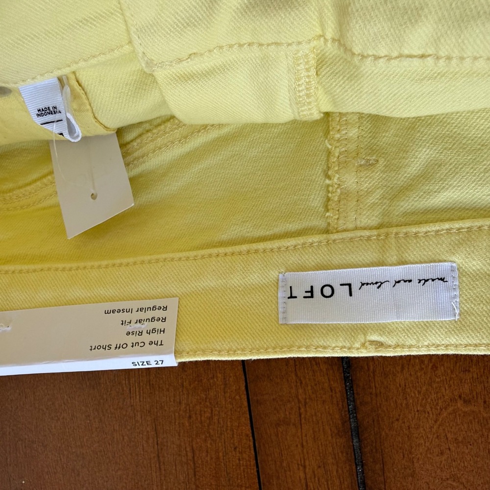 NWT LOFT The Cut Off Short High Rise Yellow Frayed Hem Denim Shorts Womens‎ 27/4 - Picture 3 of 7